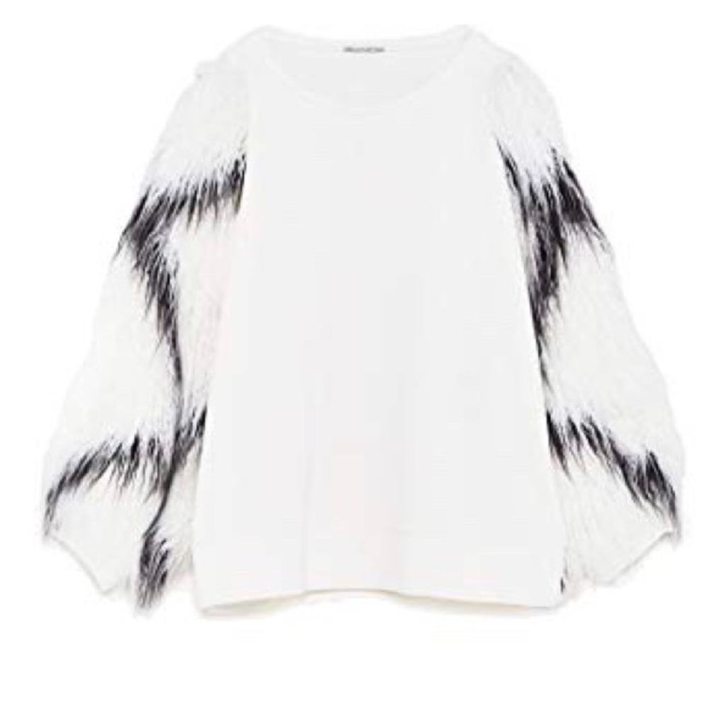 Zara White Sweater with contrasting sleeves